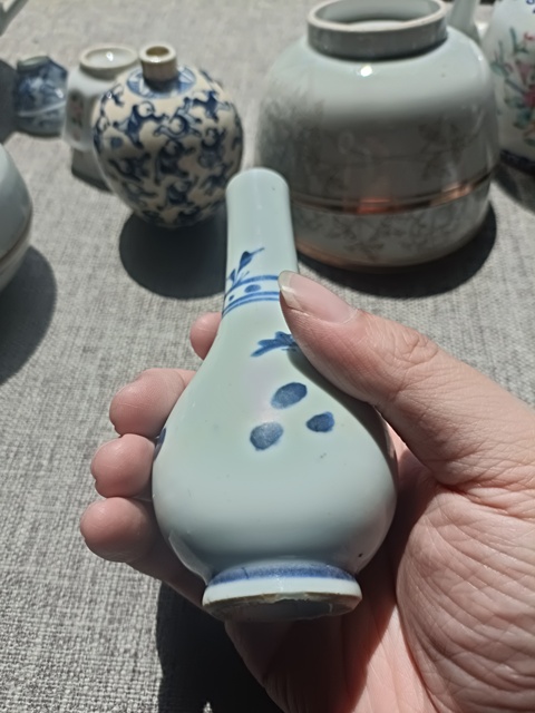 古玩陶瓷清早期青花花卉紋膽式瓶拍賣,當(dāng)前價(jià)格2888元