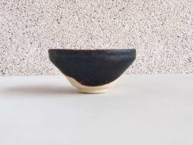 古玩陶瓷閩侯窯黑釉茶盞拍賣,當(dāng)前價格1100元