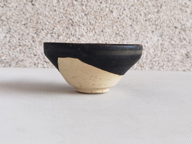 古玩陶瓷閩侯窯黑釉茶盞拍賣,當(dāng)前價格1100元