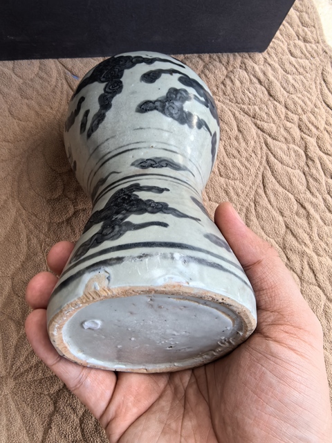 古玩陶瓷明晚期青花云鶴紋梅瓶拍賣，當前價格15980元