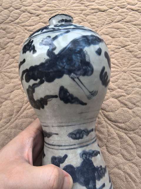 古玩陶瓷明晚期青花云鶴紋梅瓶拍賣，當前價格15980元