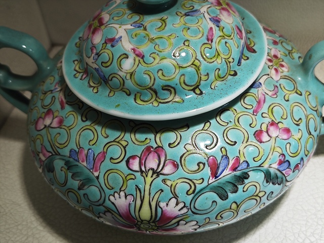 古玩陶瓷民國松石綠地寶相花茶具真品鑒賞圖