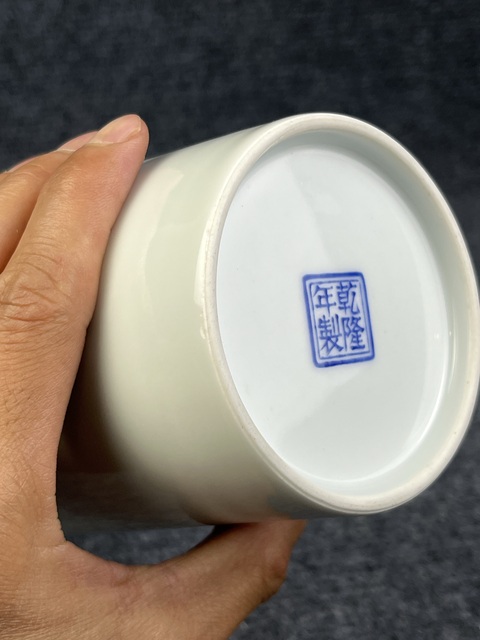 古玩陶瓷粉彩人物故事紋卷口瓶拍賣,當(dāng)前價(jià)格15888元
