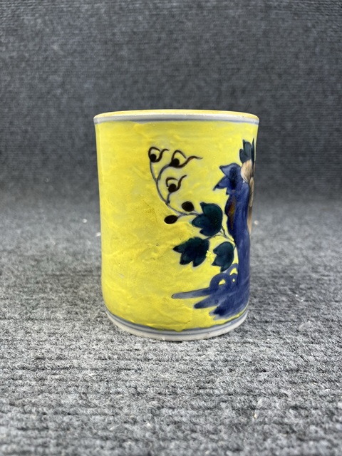 古玩陶瓷青花加彩洞石牡丹紋筆筒拍賣,當前價格2588元