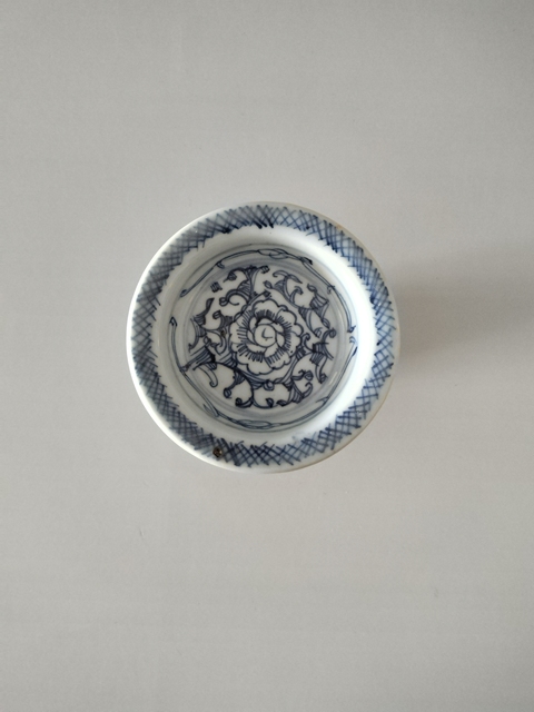 古玩陶瓷(珍貴茶器)青花淡描花卉高足茶盞托拍賣,當(dāng)前價(jià)格568元