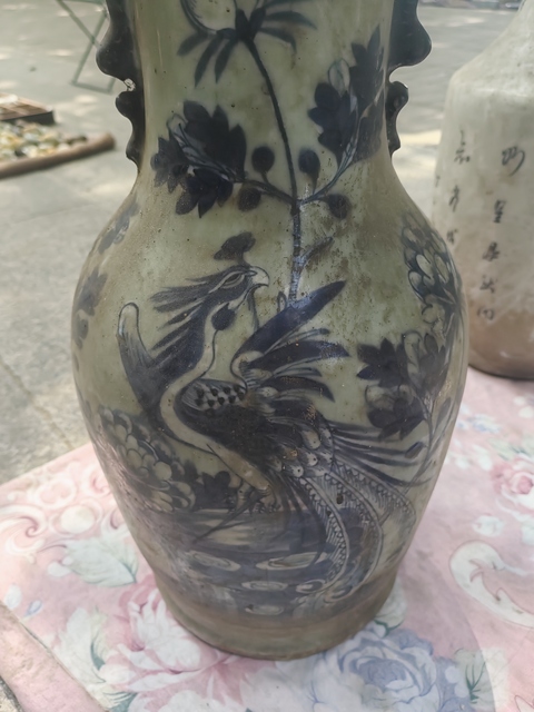 古玩陶瓷鳳凰牡丹紋青花瓶真品鑒賞圖