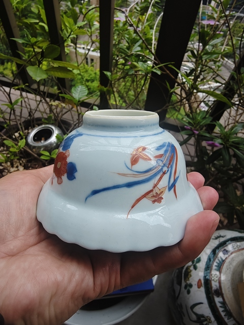 古玩陶瓷康熙青花礬紅描金花口蓋碗拍賣,當前價格600元