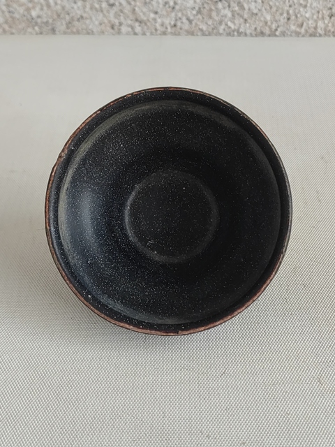 古玩陶瓷閩侯窯黑釉茶盞拍賣,當(dāng)前價格1100元