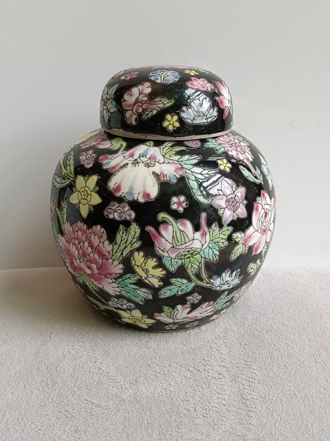 中国美術 古玩 粉彩花卉紋樣皿 中国美術 古玩 粉彩花卉紋樣皿 陶芸