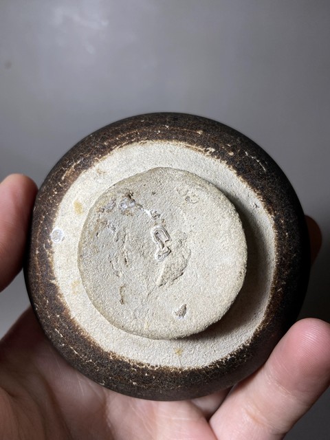 古玩陶瓷黑釉水盂真品鑒賞圖