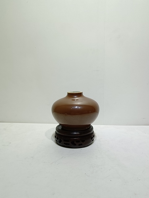 古玩陶瓷紫金釉小罐真品鑒賞圖