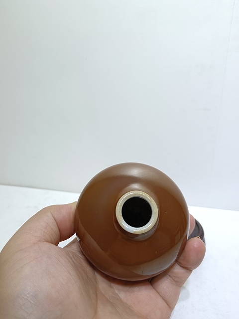 古玩陶瓷紫金釉小罐真品鑒賞圖