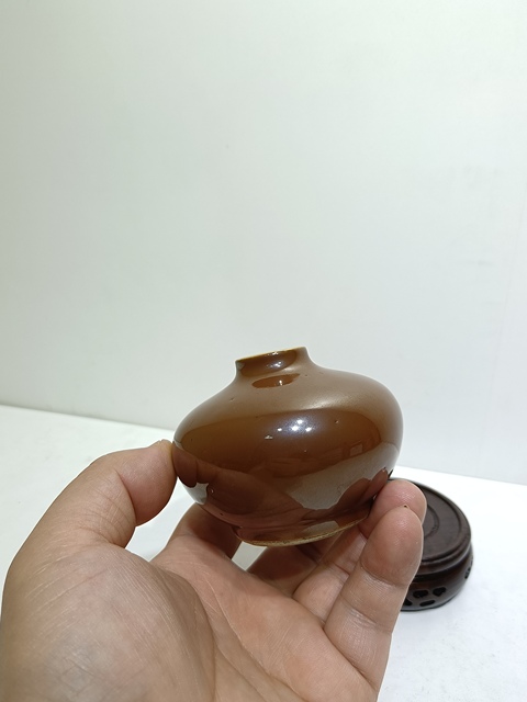 古玩陶瓷紫金釉小罐真品鑒賞圖