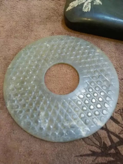 古玩玉器做舊仿漢代“蒲紋玉璧”真品鑒賞圖