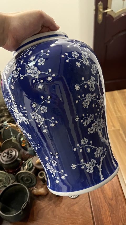 古玩陶瓷青花留白梅紋將軍罐拍賣,當前價格399元
