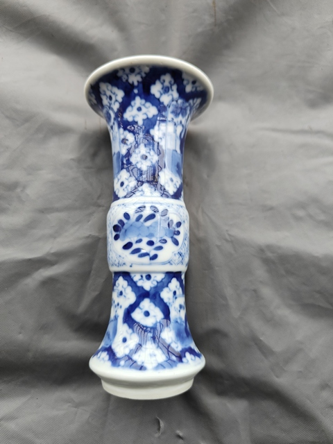 古玩陶瓷青花花觚真品鑒賞圖