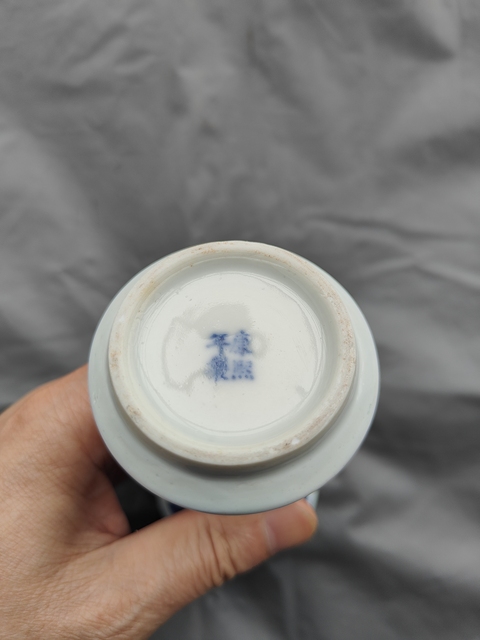 古玩陶瓷青花花觚真品鑒賞圖