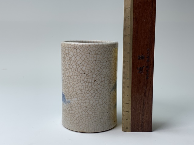 古玩陶瓷清晚期·哥釉青花山水人物紋筆筒拍賣，當前價格188元
