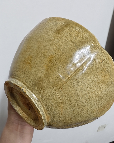 古玩陶瓷五代?越窯青釉出筋花口碗拍賣，當前價格3888元