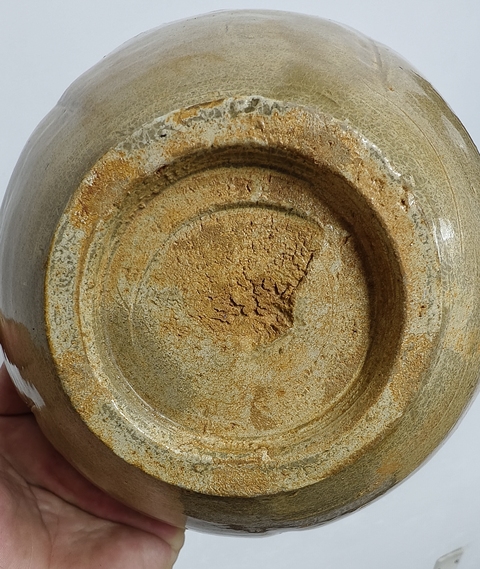 古玩陶瓷五代?越窯青釉出筋花口碗拍賣，當前價格3888元