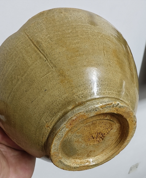 古玩陶瓷五代?越窯青釉出筋花口碗拍賣，當前價格3888元