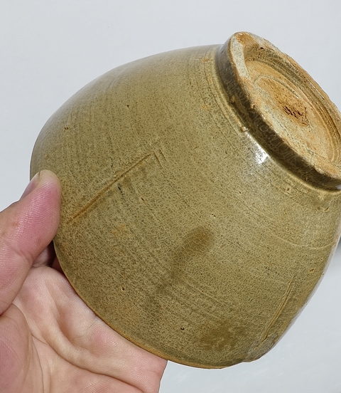 古玩陶瓷五代?越窯青釉出筋花口碗拍賣，當前價格3888元