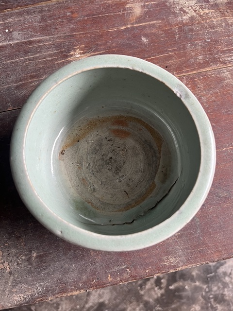 古玩陶瓷明代龍泉窯青釉香爐真品鑒賞圖