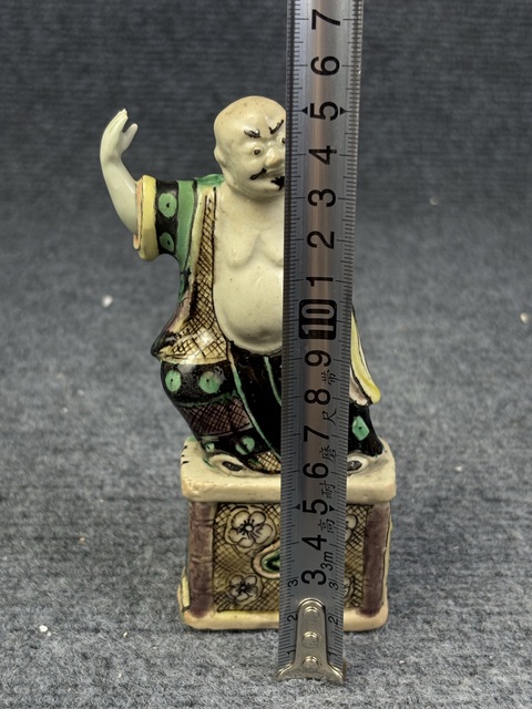 古玩陶瓷素三彩人物素像拍賣,當前價格699元
