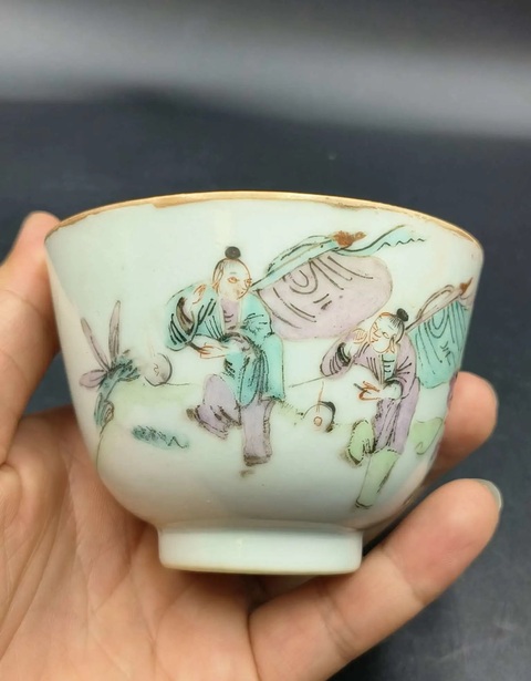 古玩陶瓷麒麟送子粉彩杯拍賣,當(dāng)前價格588元