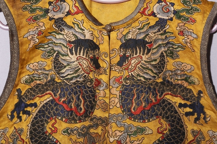古玩雜項織錦馬甲真品鑒賞圖