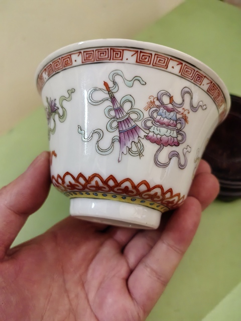 古玩陶瓷粉彩八寶紋仰鐘杯拍賣，當前價格5000元