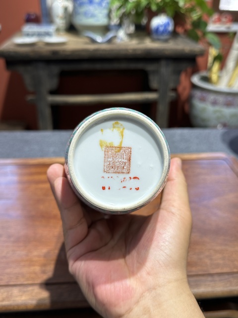 古玩陶瓷粉彩花鳥紋瓶真品鑒賞圖