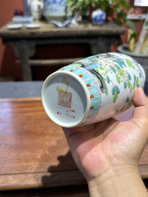 古玩陶瓷粉彩花鳥紋瓶真品鑒賞圖