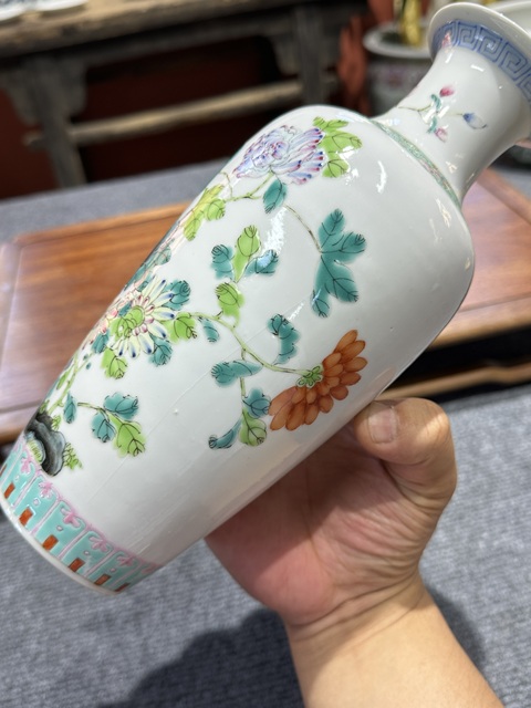古玩陶瓷粉彩花鳥紋瓶真品鑒賞圖
