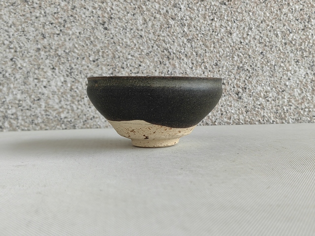古玩陶瓷閩侯窯黑釉茶盞拍賣，當(dāng)前價格998元