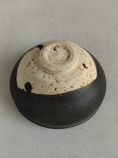 古玩陶瓷閩侯窯黑釉茶盞拍賣，當(dāng)前價格998元