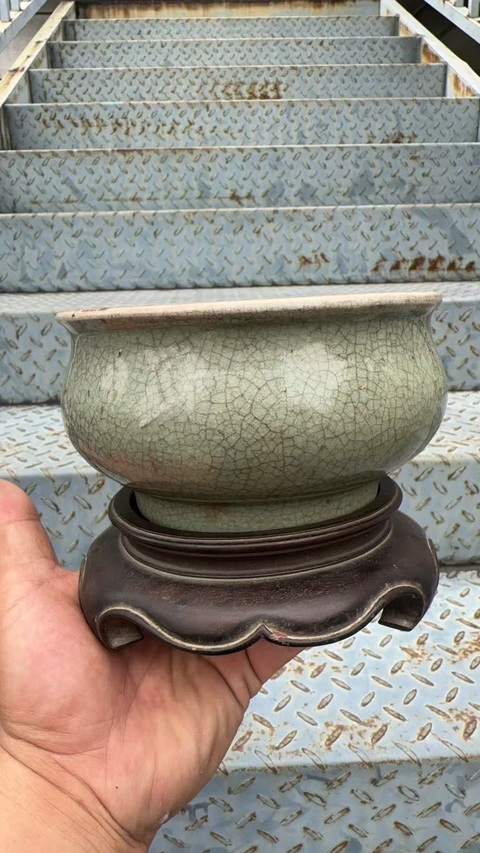 古玩陶瓷雍乾綠哥釉香爐拍賣，當前價格26000元