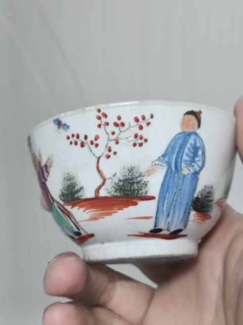 古玩陶瓷廣彩人物故事紋茶碗拍賣,當(dāng)前價格50元