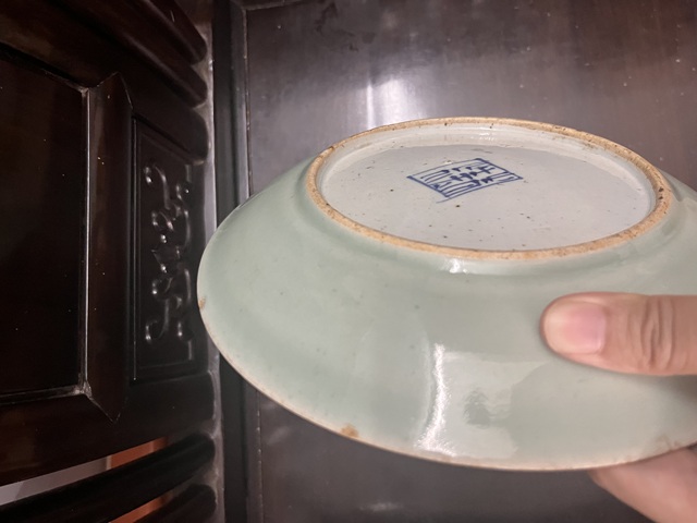 古玩陶瓷豆青釉盤拍賣，當前價格2888元