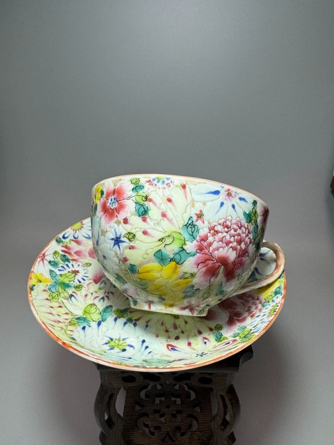 古玩陶瓷黃地粉彩花卉紋杯碟拍賣,當前價格2000元