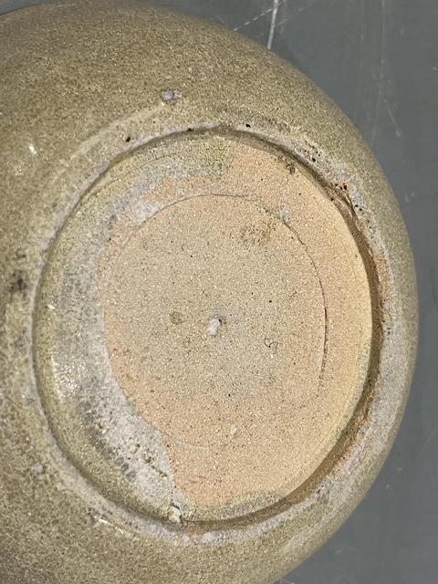 古玩陶瓷龍泉青瓷臥足碗真品鑒賞圖