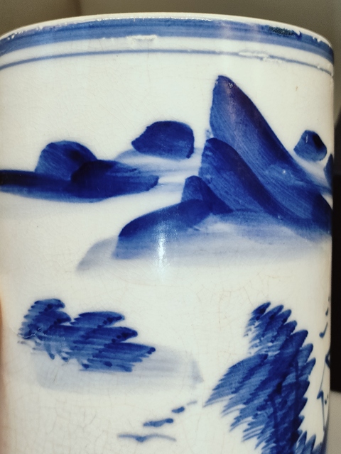 古玩陶瓷民國，山水人物紋青花開片筆筒拍賣，當前價格460元