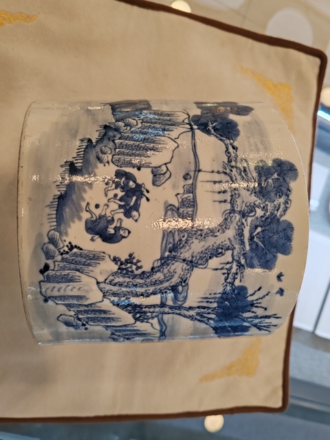 古玩陶瓷青花人物故事紋筆筒拍賣，當前價格8000元