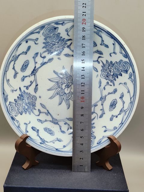古玩陶瓷清中期,嘉道年間淡描青花盤拍賣,當前價格680元