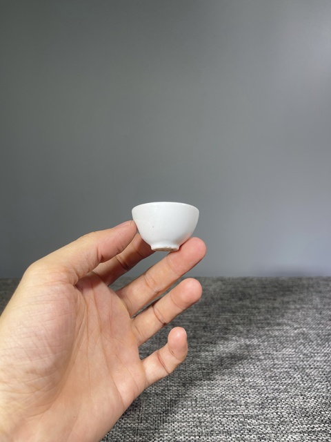 古玩陶瓷清晚期.白釉杯拍賣,當前價格0元