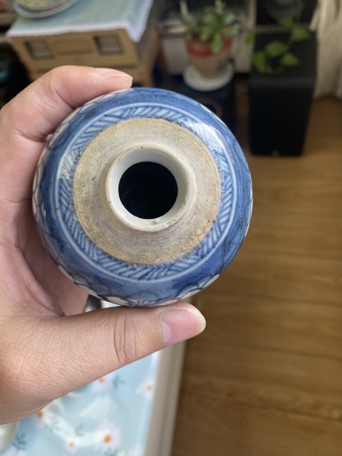 古玩陶瓷康熙青花冰梅罐真品鑒賞圖