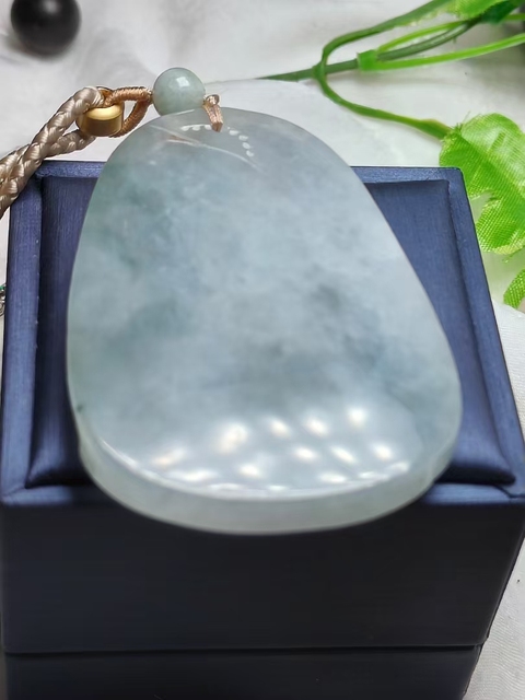 古玩玉器天然翡翠山水牌(帶鑒定證書)拍賣，當(dāng)前價格1800元