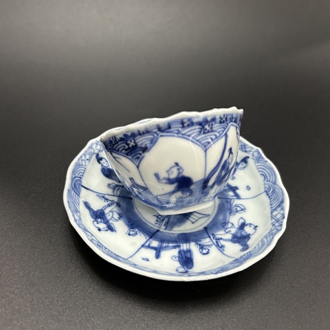 古玩陶瓷清康熙青花三娘教子圖杯碟拍賣,當(dāng)前價(jià)格2750元
