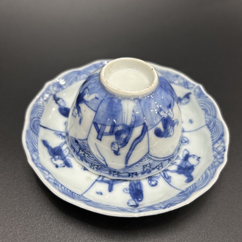 古玩陶瓷清康熙青花三娘教子圖杯碟拍賣,當(dāng)前價(jià)格2750元