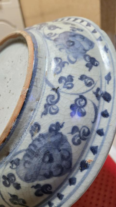 古玩陶瓷明中期青花大盤真品鑒賞圖